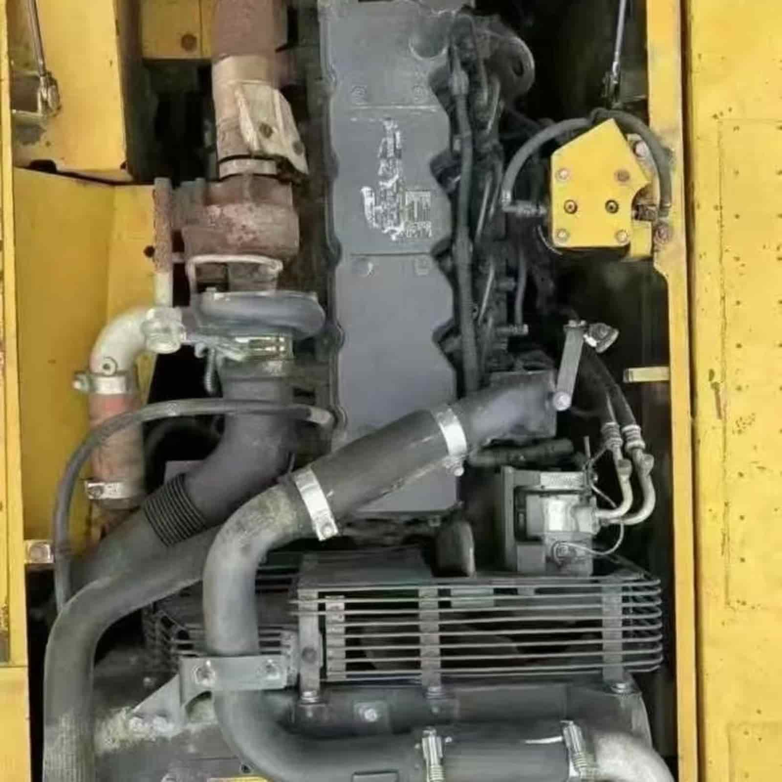 KOMATSU 210-8 Excavator