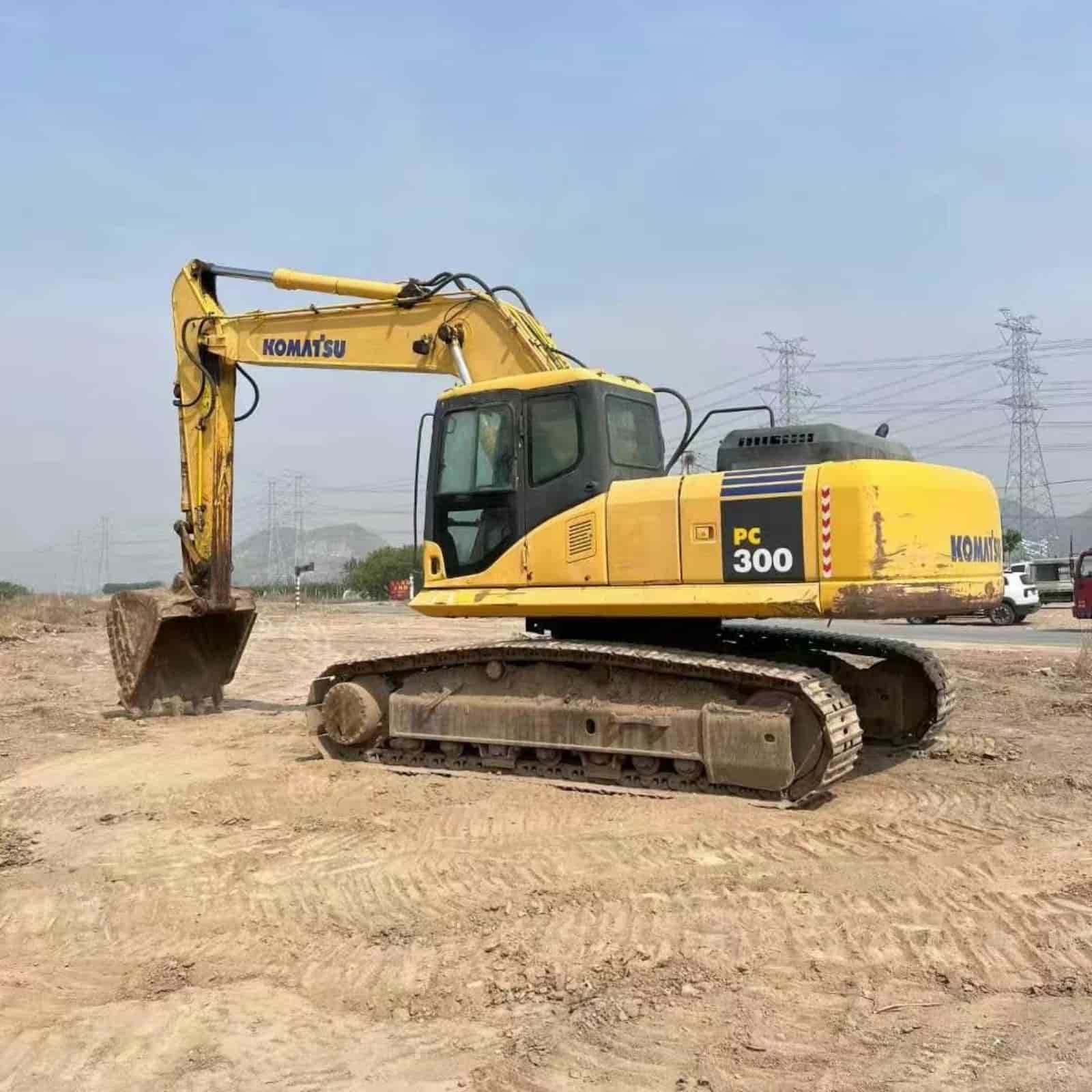 KOMATSU 270-7 Excavator