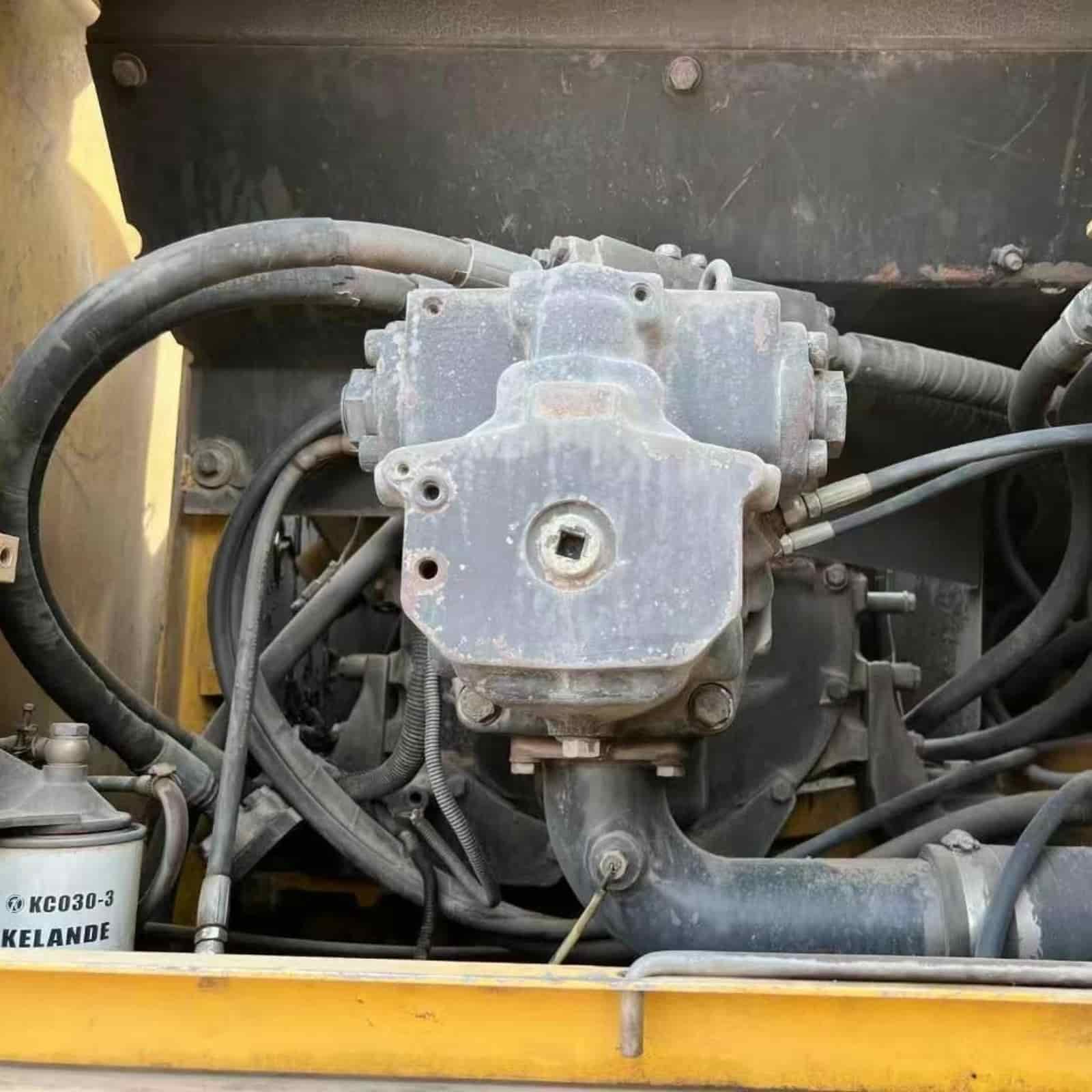 KOMATSU 270-7 Excavator