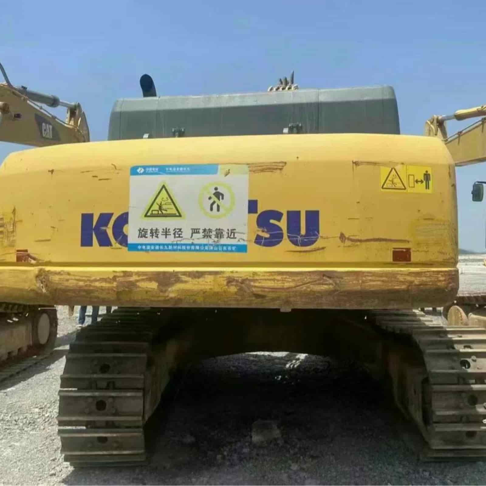 KOMATSU 460-8 Excavator
