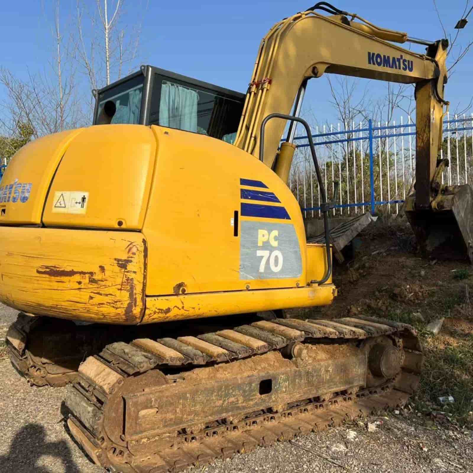 KOMATSU 70-8 Excavator