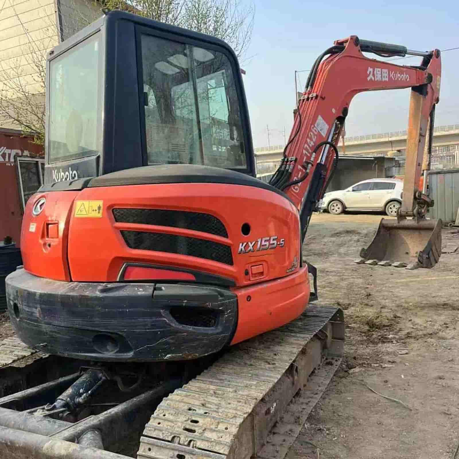 KUBOTA 155-5 Crawler Excavator