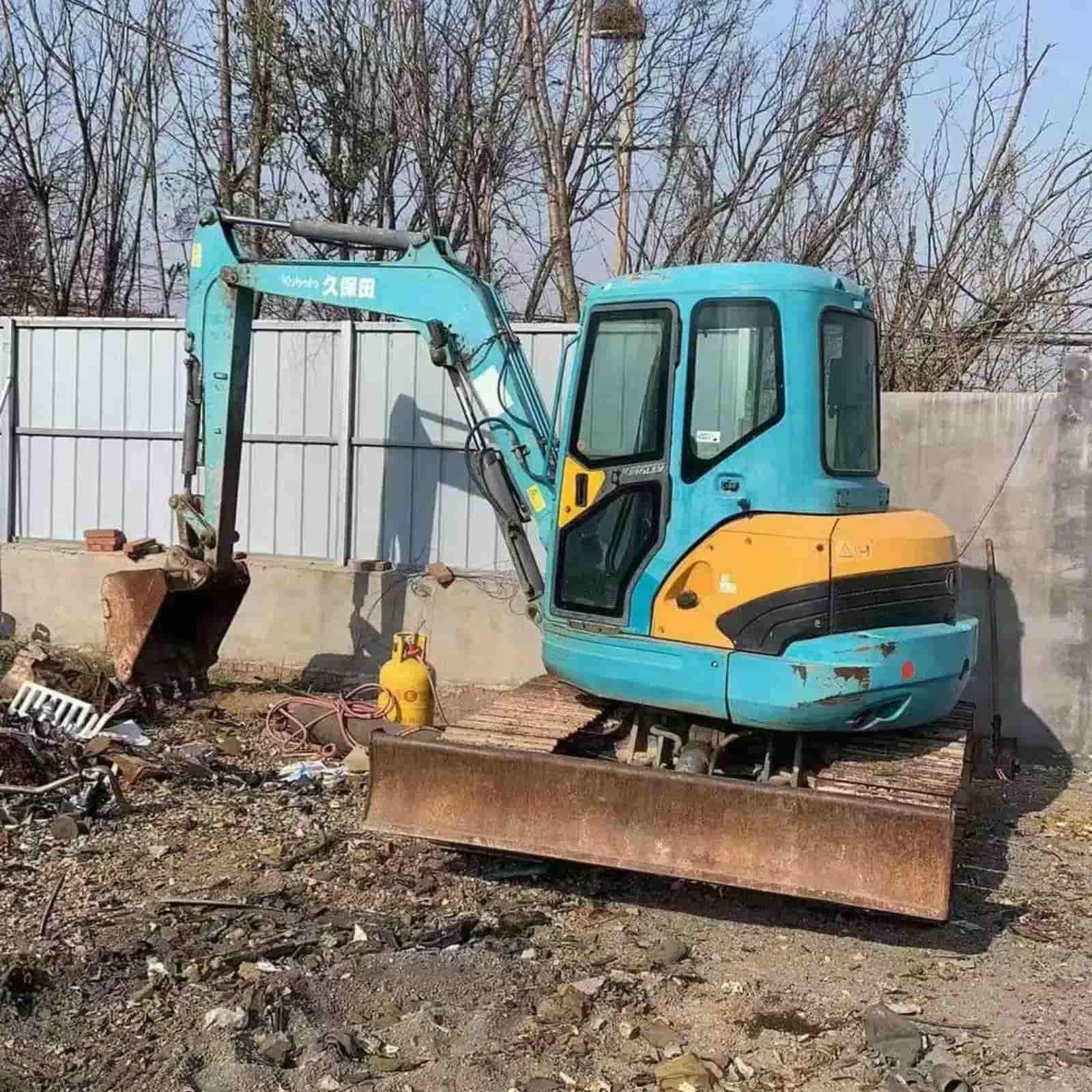 KUBOTA 161-3 Crawler Excavator
