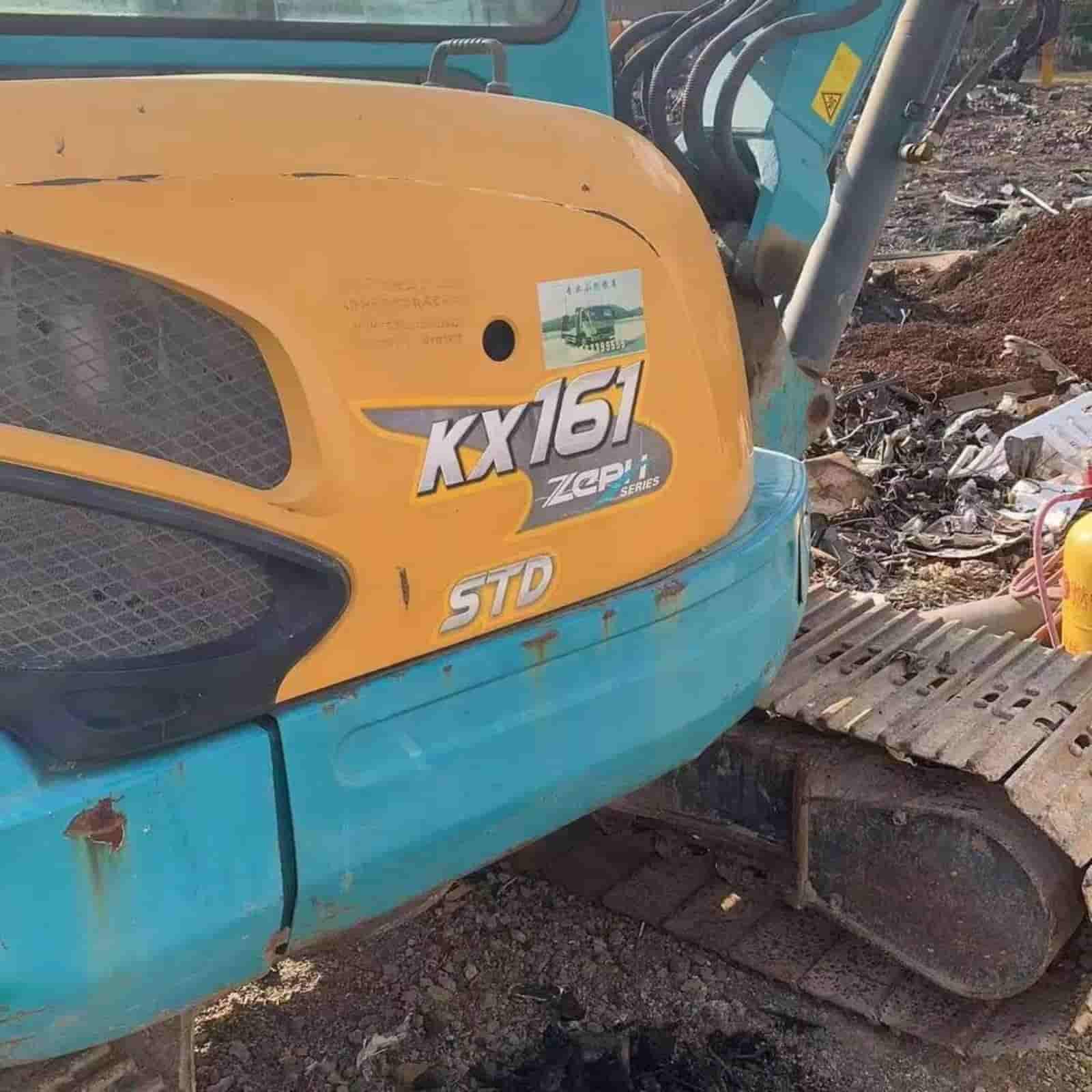 KUBOTA 161-3 Crawler Excavator