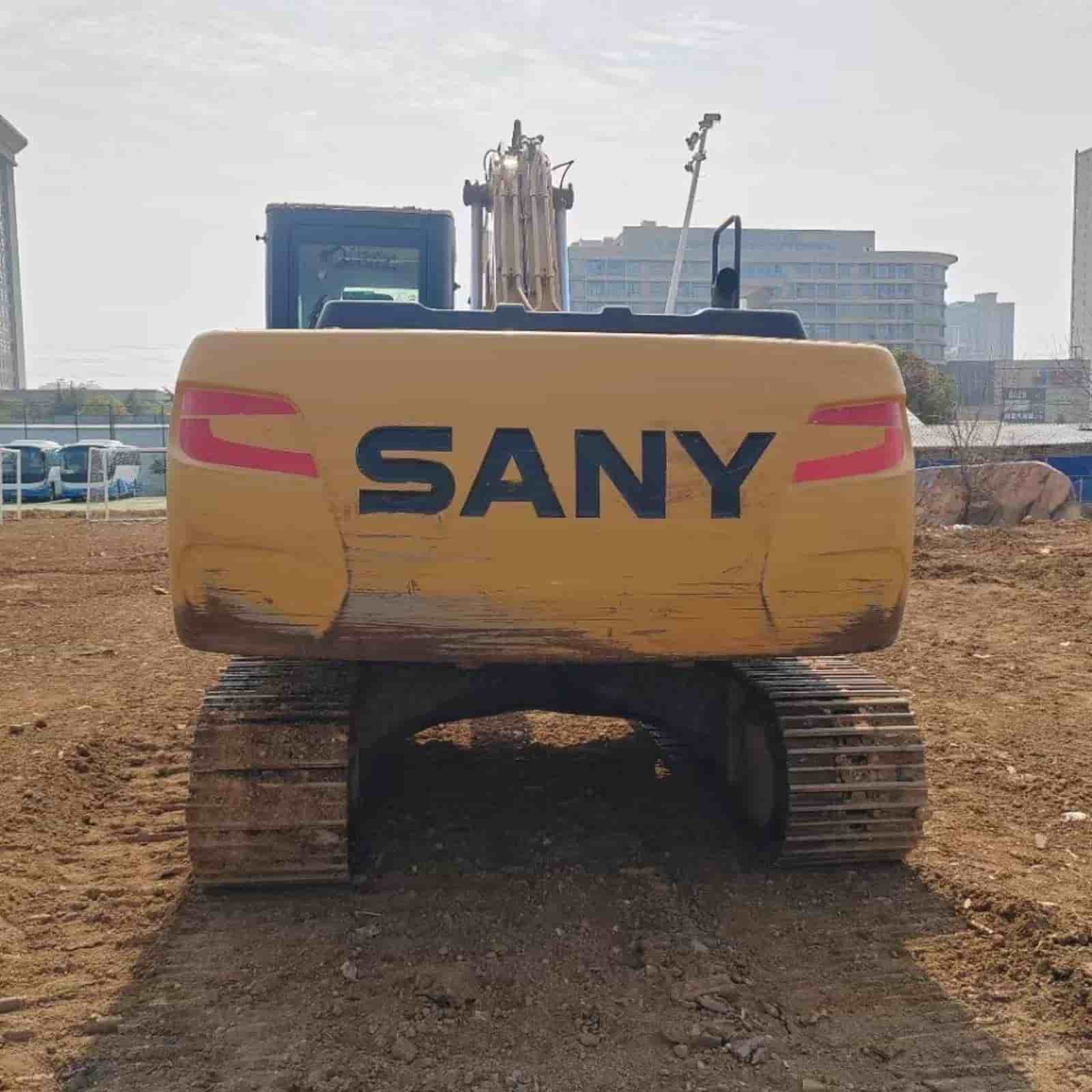 907 HOURS SANY 215ace Excavator