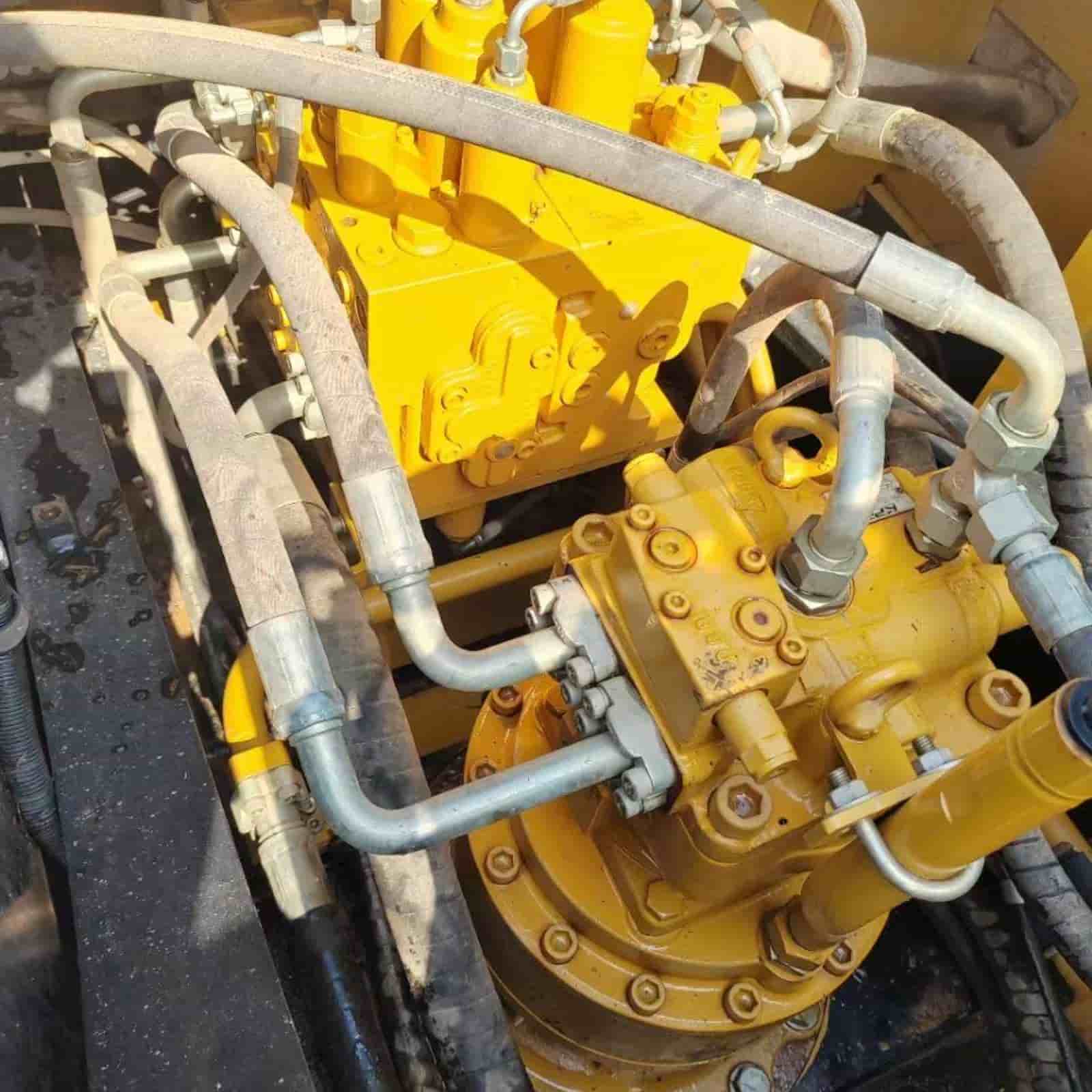 907 HOURS SANY 215ace Excavator