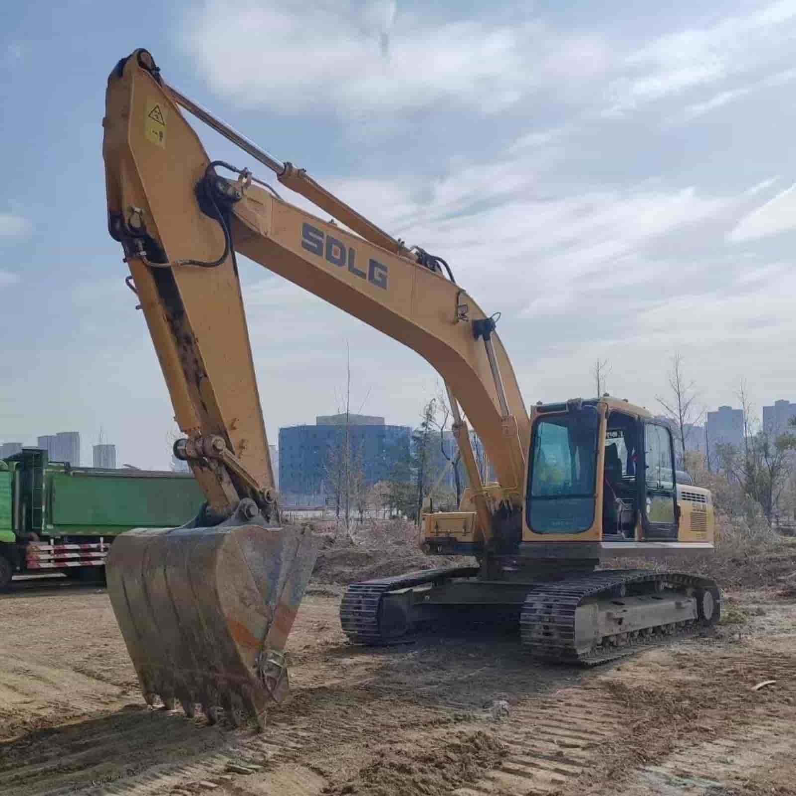 SDLG 6225 Excavator