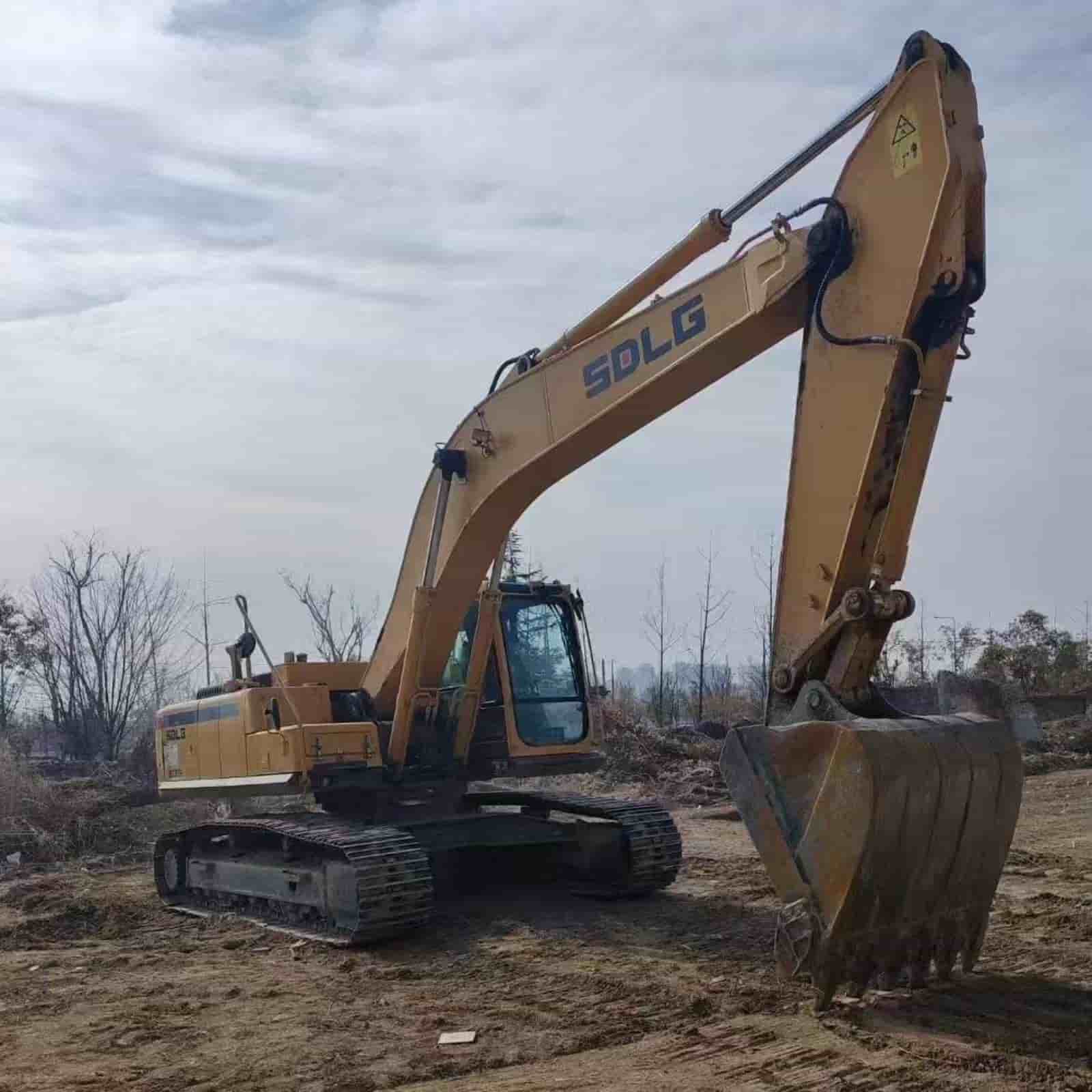 SDLG 6225 Excavator