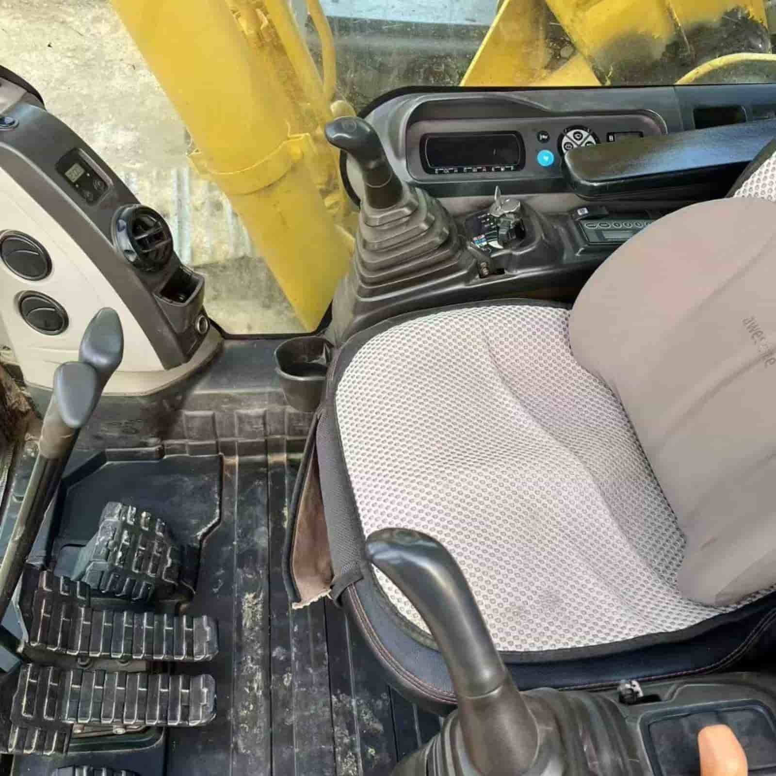SUMITOMO 210-5 Excavator