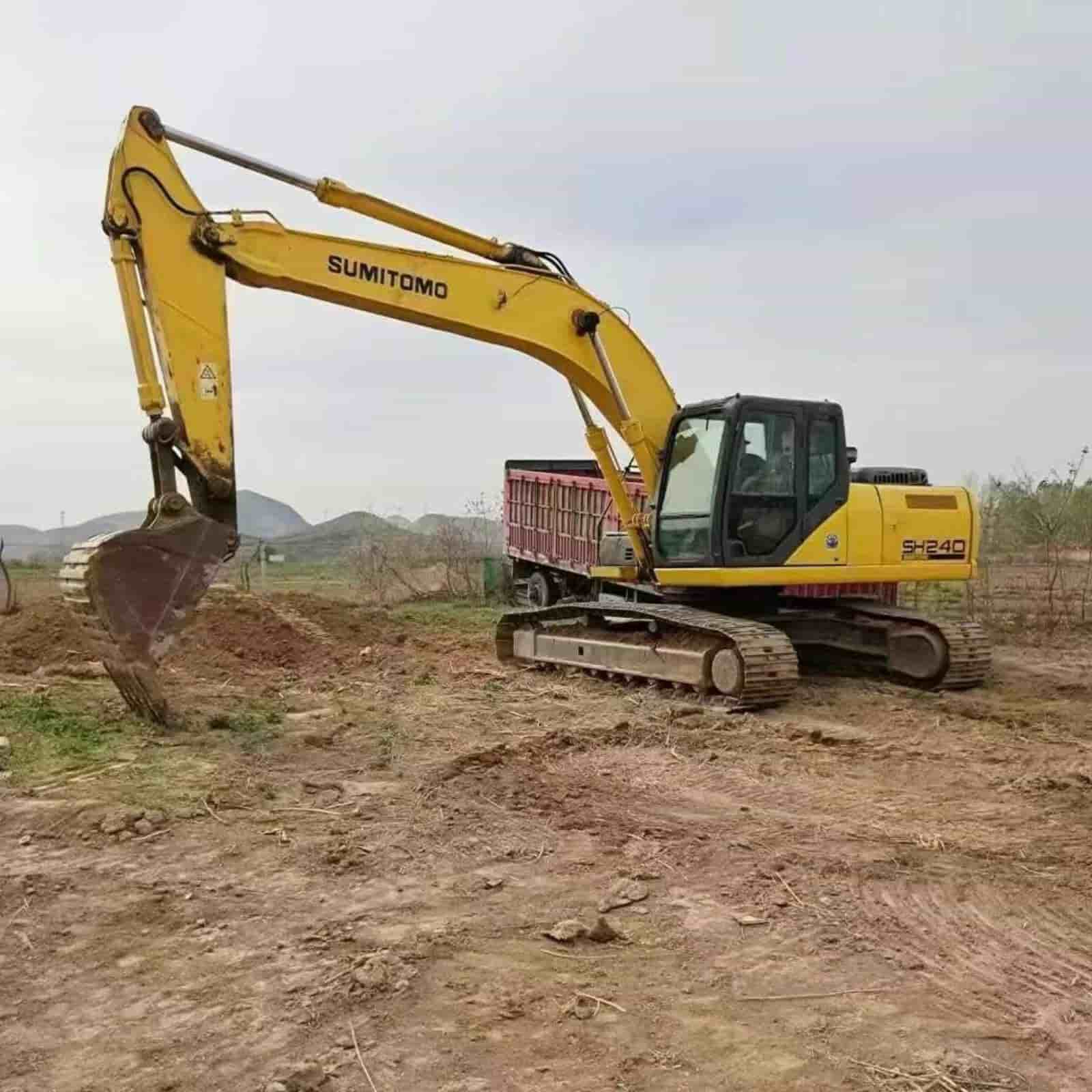 SUMITOMO 240-5 Excavator
