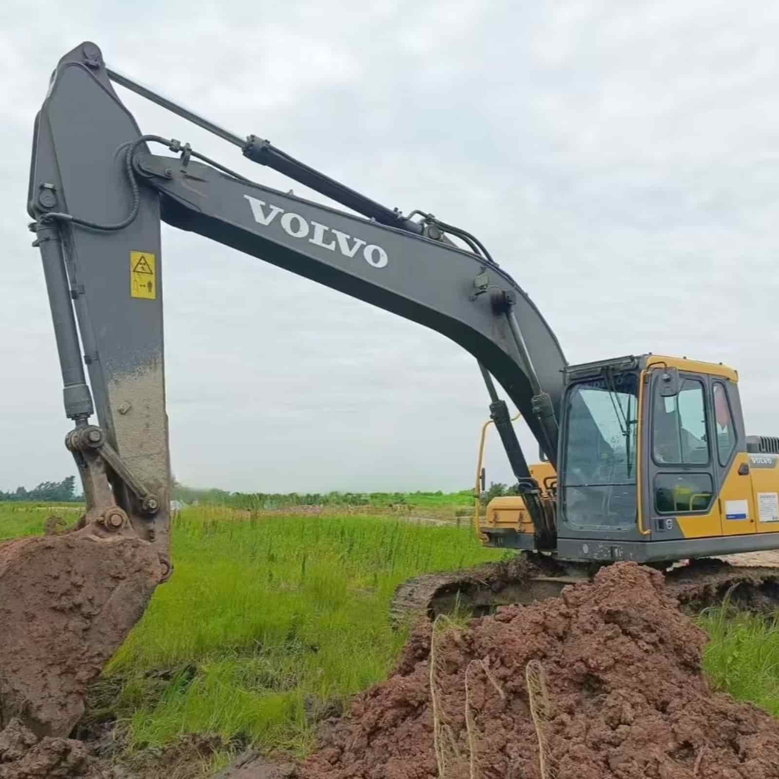 VOLVO 200D Excavator