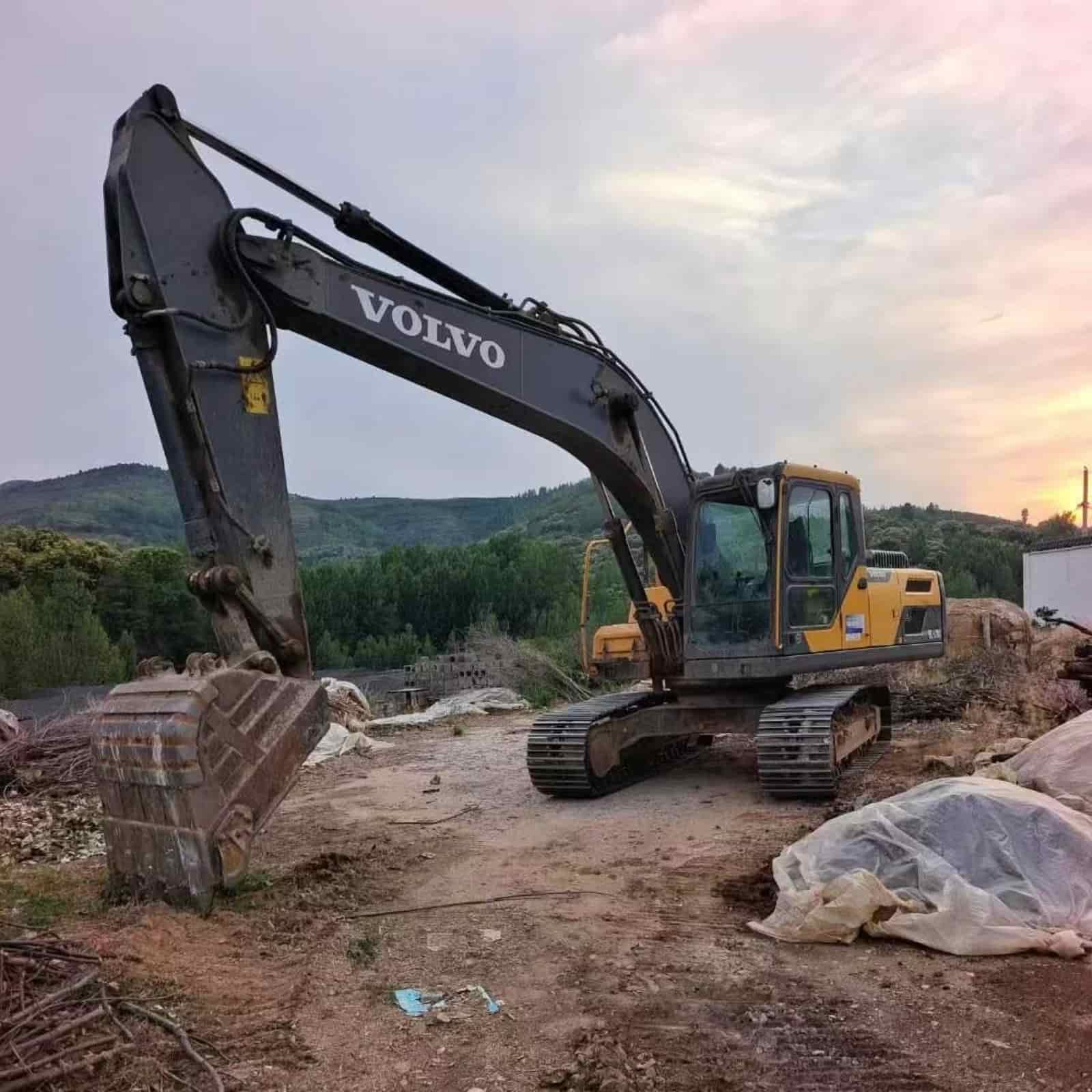 VOLVO 210D Excavator