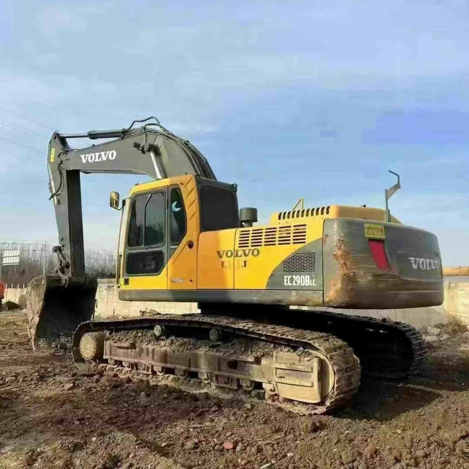 Volvo 290BLC  Crawler Excavator