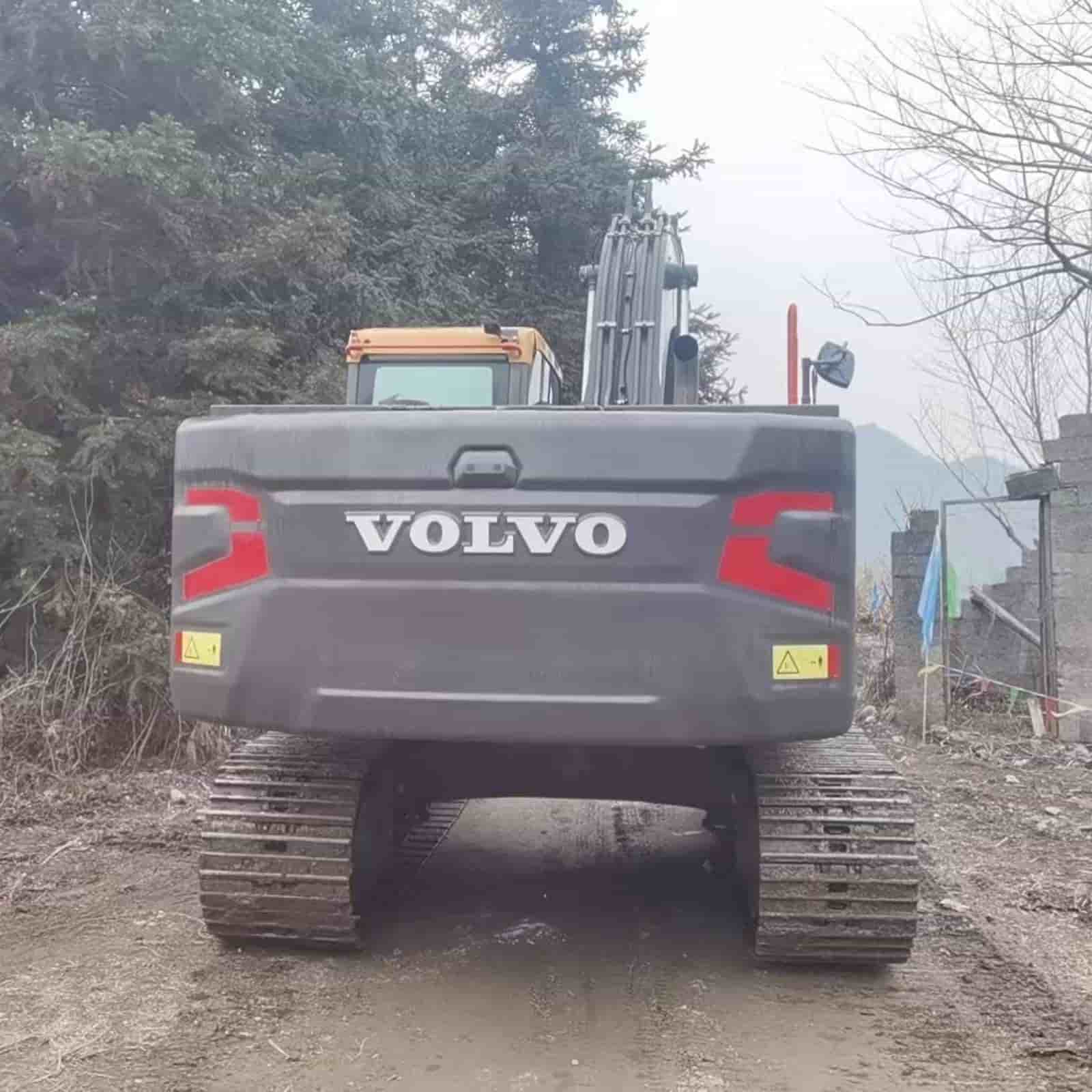 1900 HOURS Volvo EC210ES  Crawler Excavator