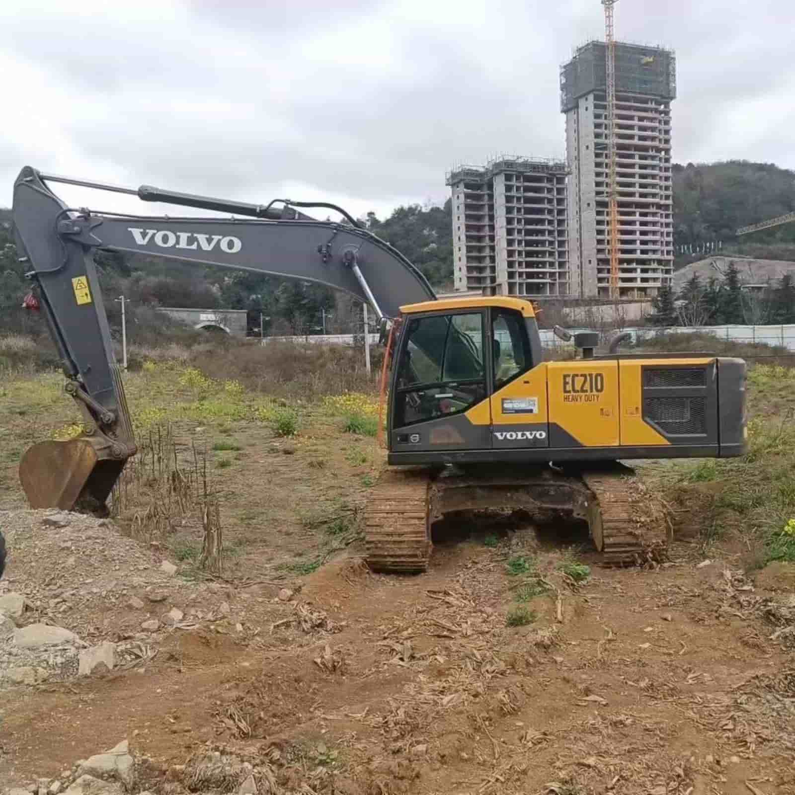 500 HOURS Volvo EC210ES  Crawler Excavator