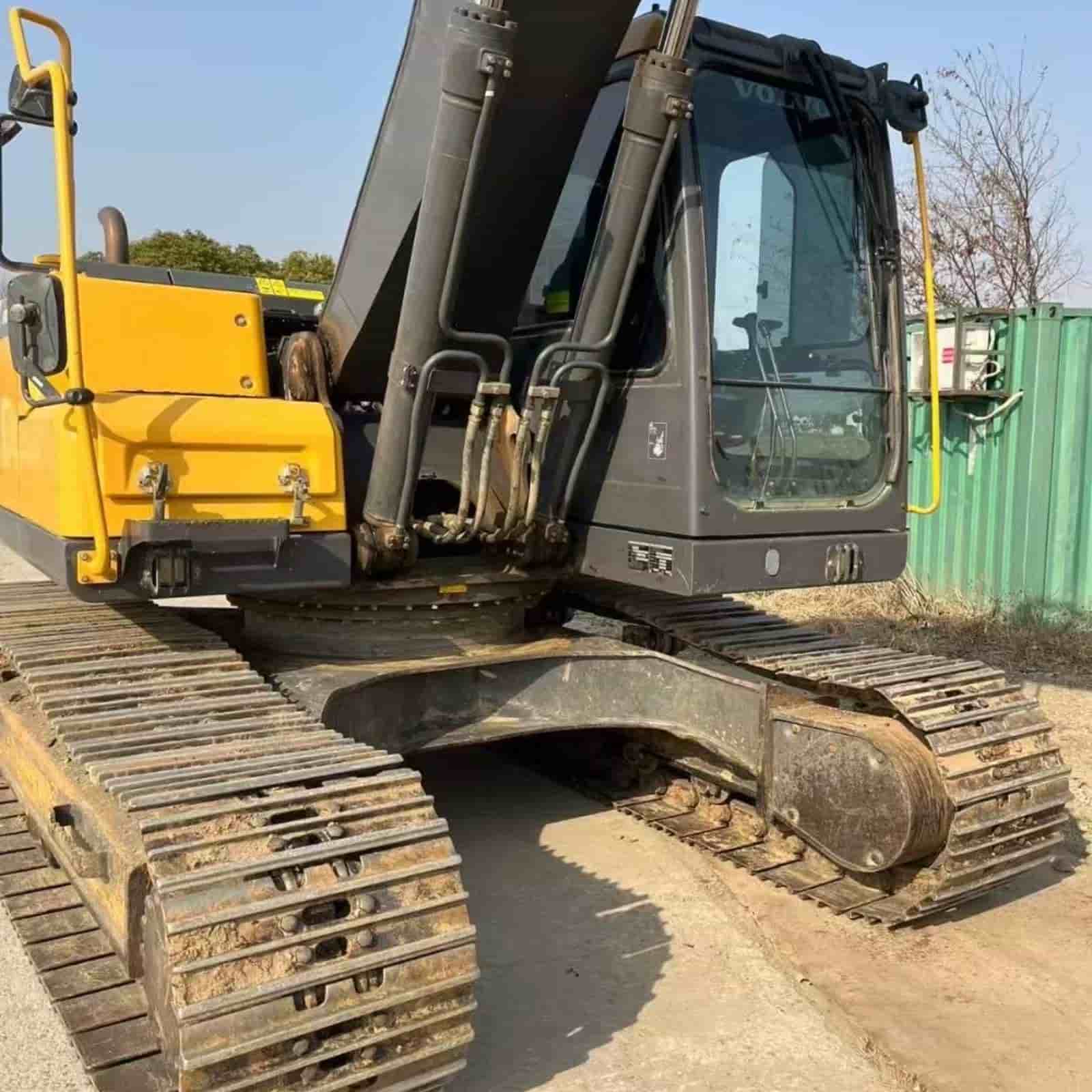 Volvo EC220D Crawler Excavator