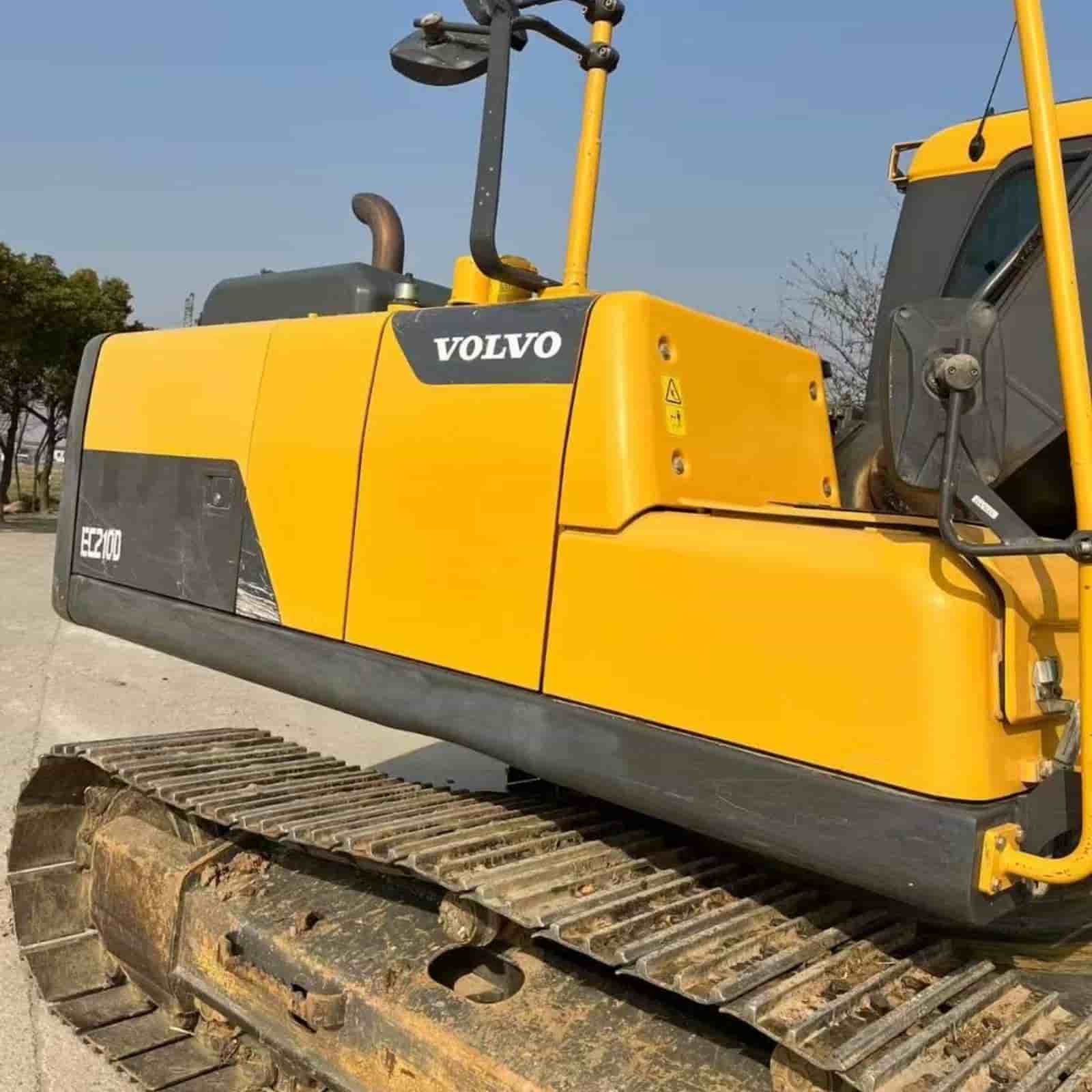 Volvo EC220D Crawler Excavator