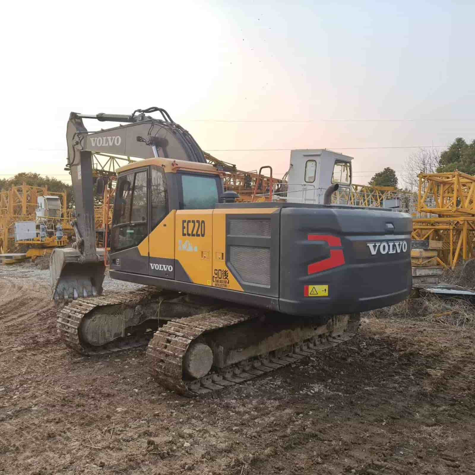 1900 HOURS Volvo EC220ES  Crawler Excavator