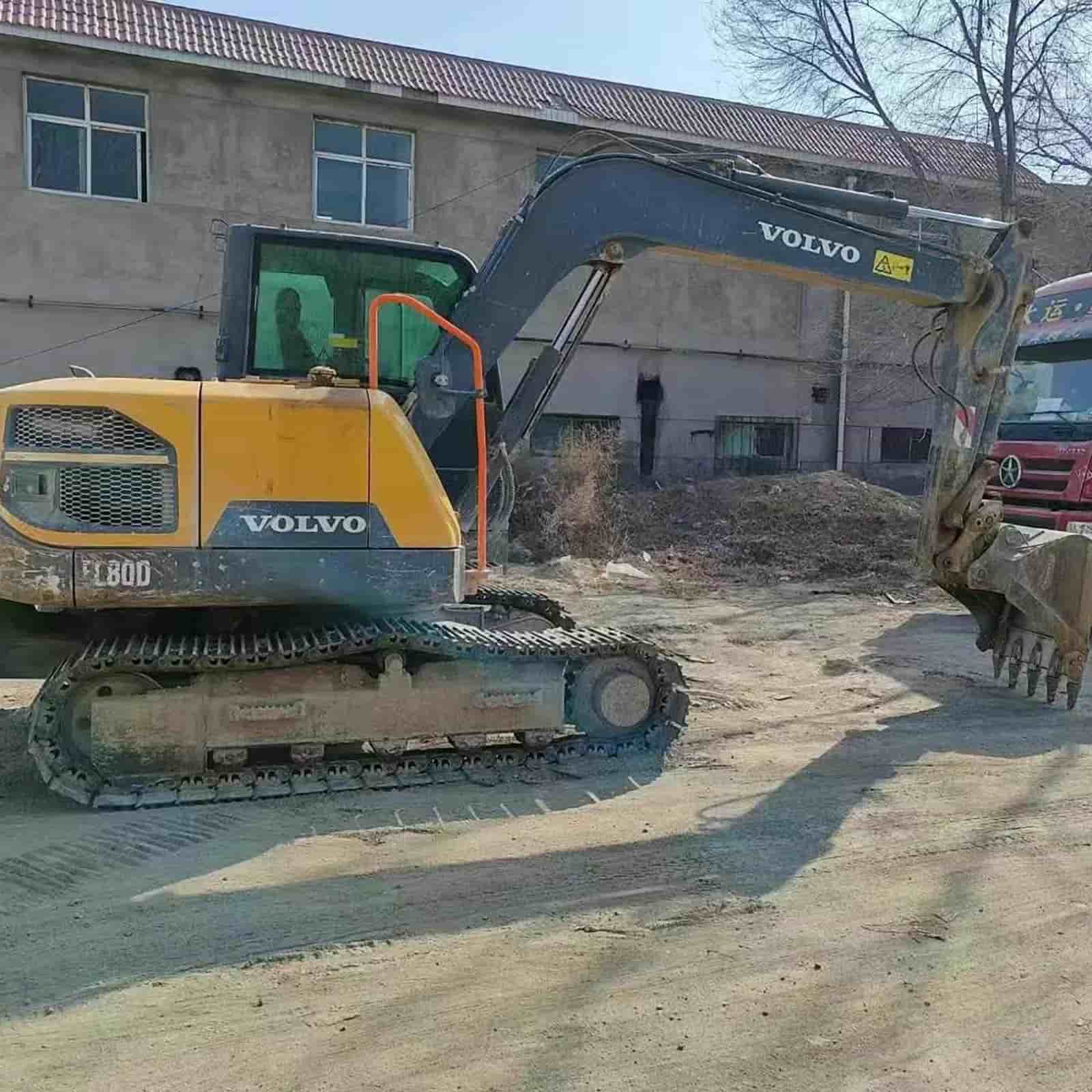 2200 HOURS Volvo EC75D Crawler Excavator