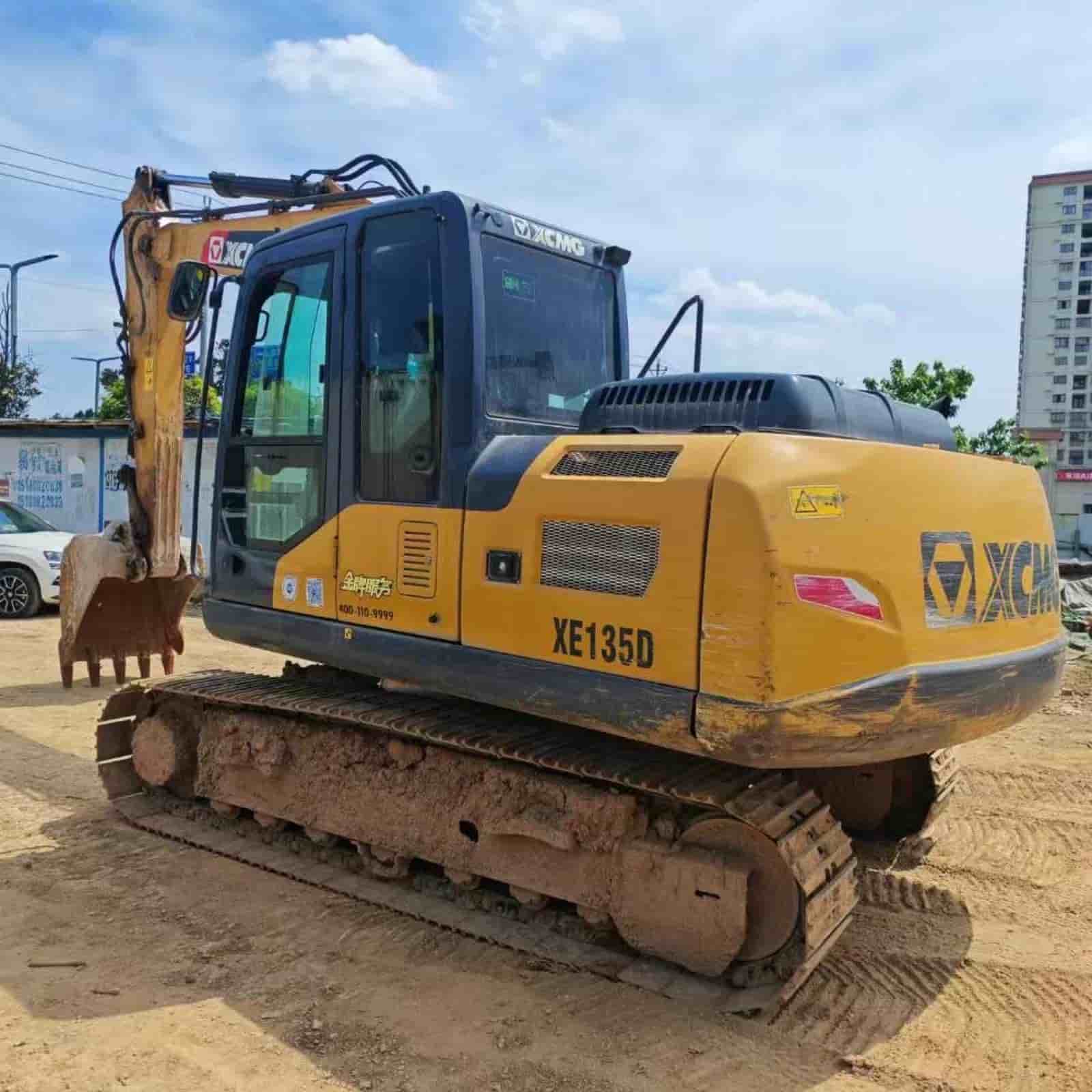 XCMG 135 Excavator