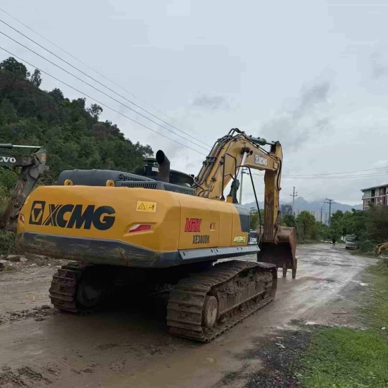 XCMG 380 Excavator