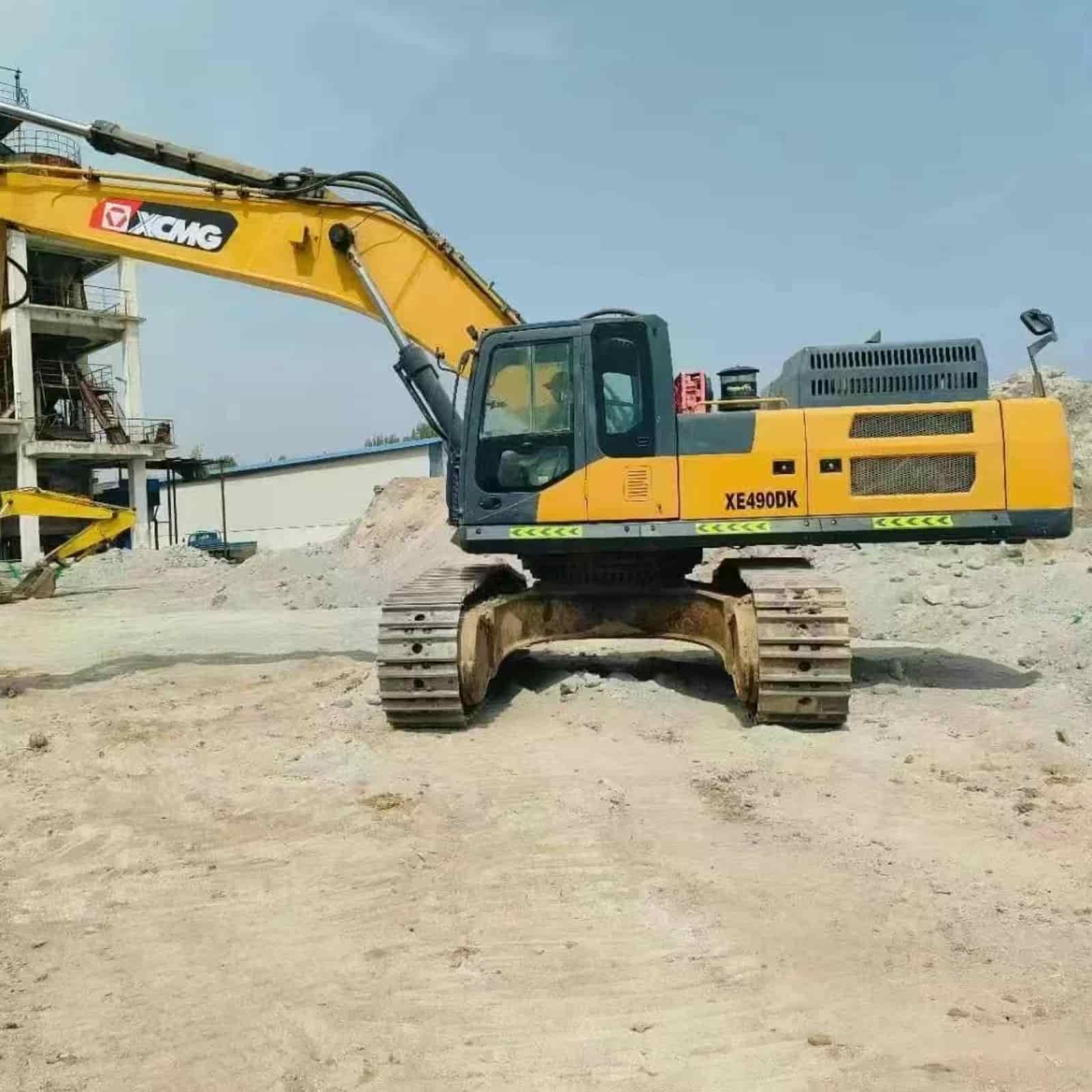 XCMG 490 Excavator